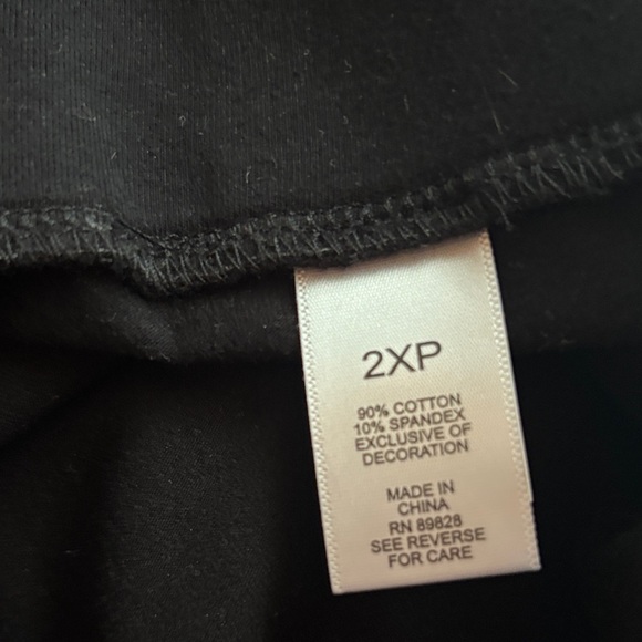 Logo Layers Black Capri Leggings with Lace Trim - Picture 4 of 7